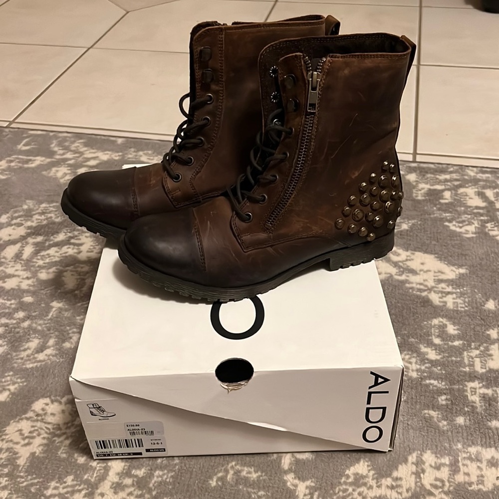 Never worn brown leather boots